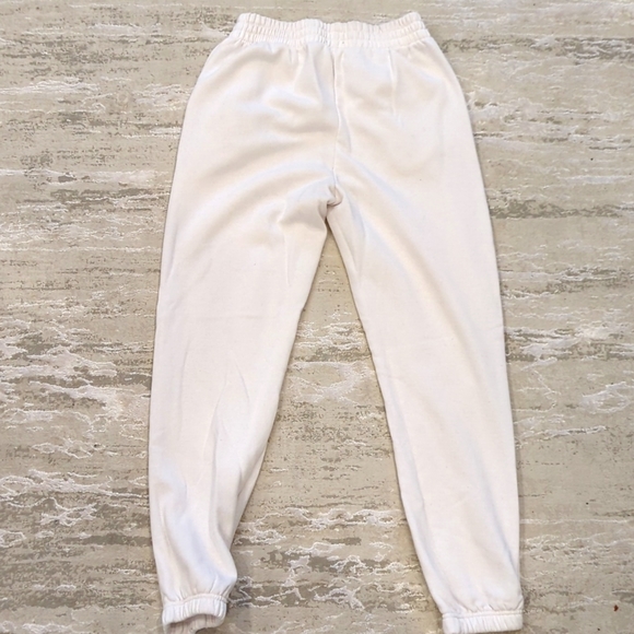 BRAND NEW: Classic Joggers Fit - White - Picture 4 of 4